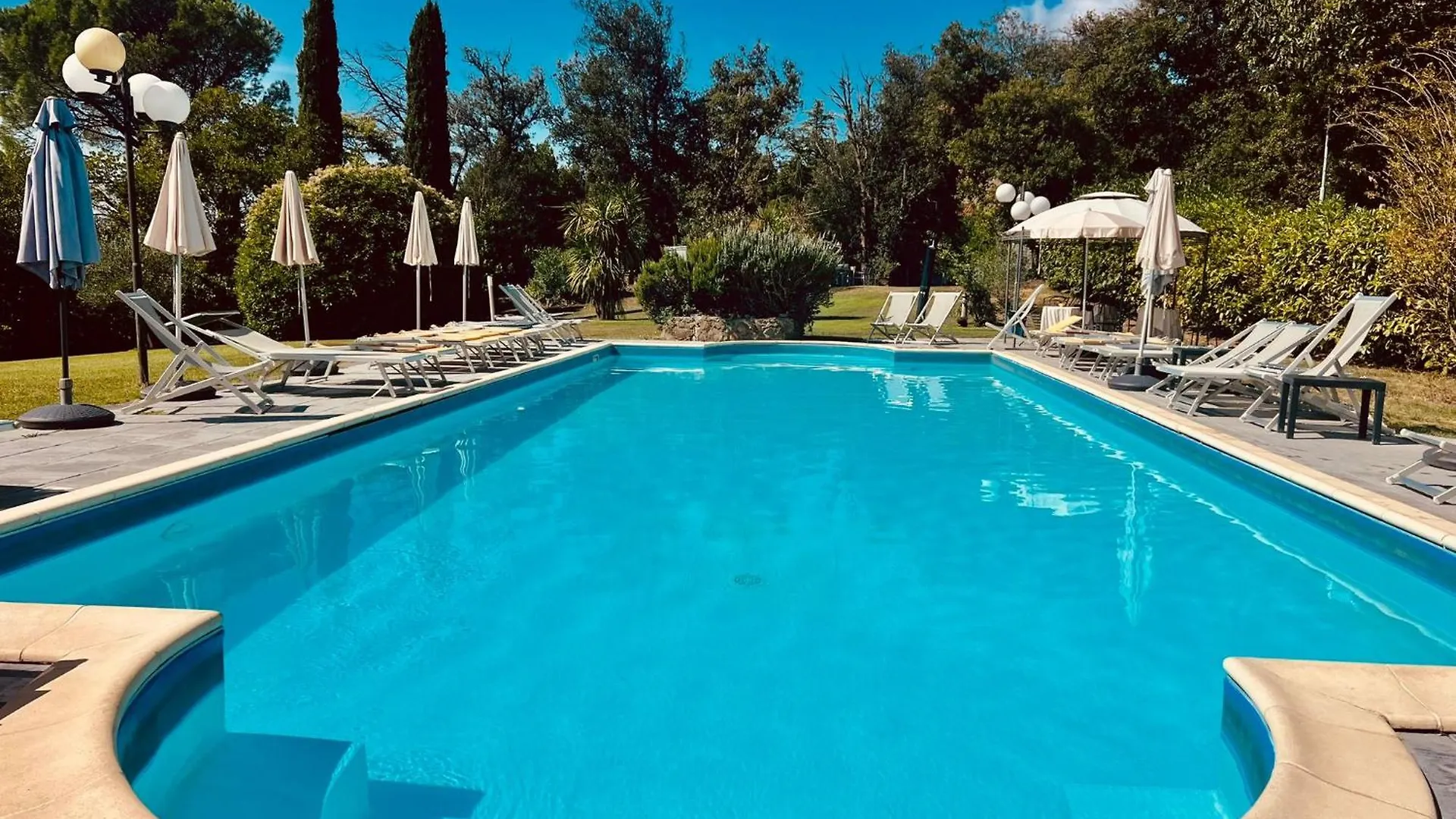 Hotel Monti San Baronto
