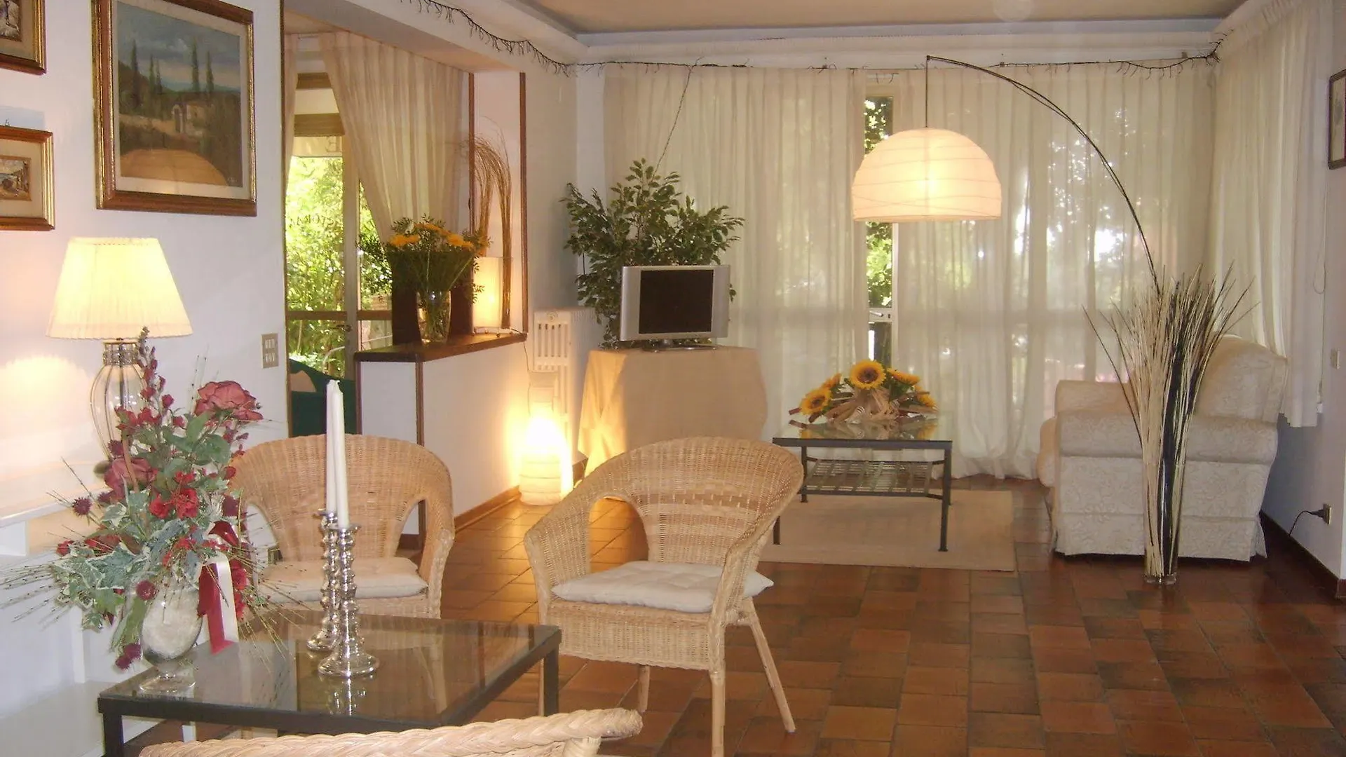 Hotel Monti San Baronto