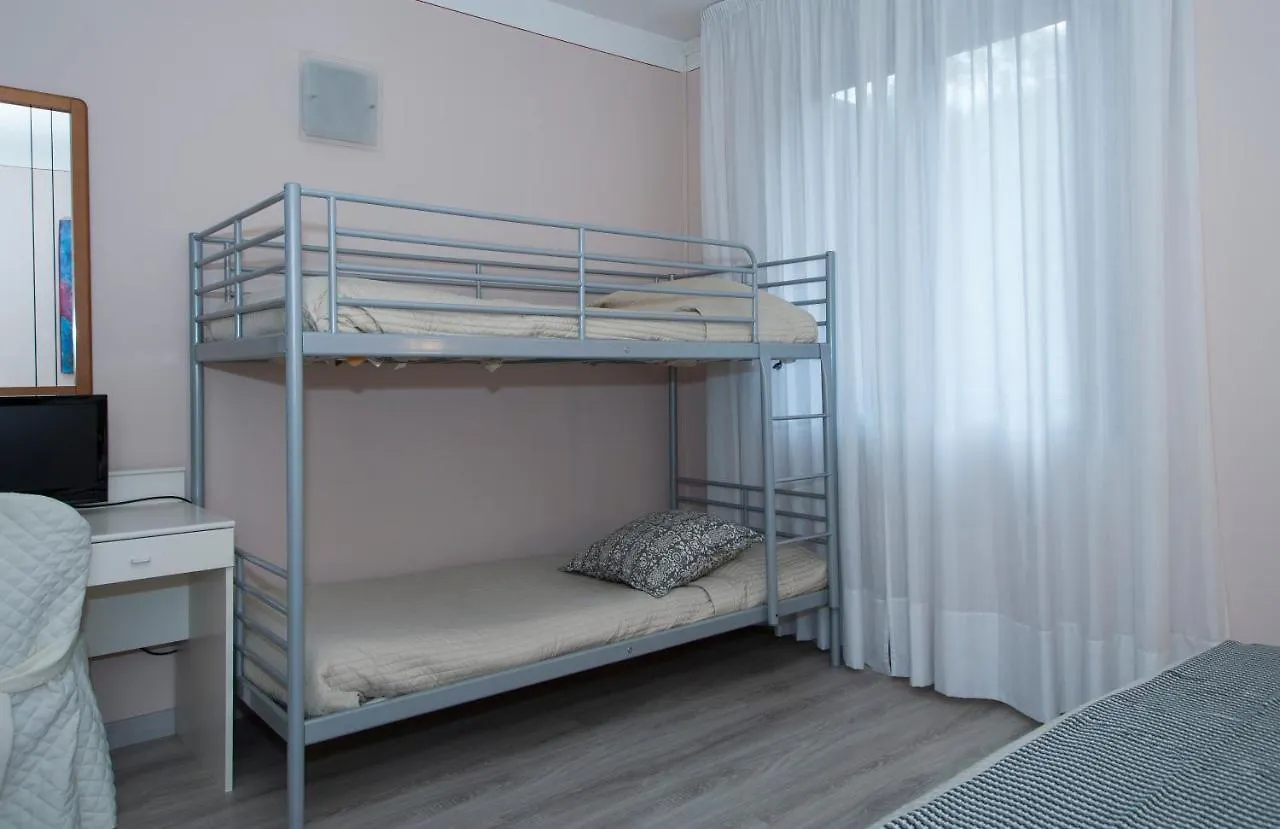 Hotel Monti San Baronto 3*,