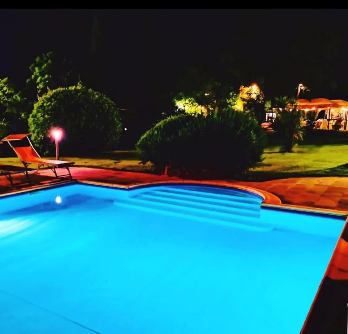 Hotel Monti San Baronto
