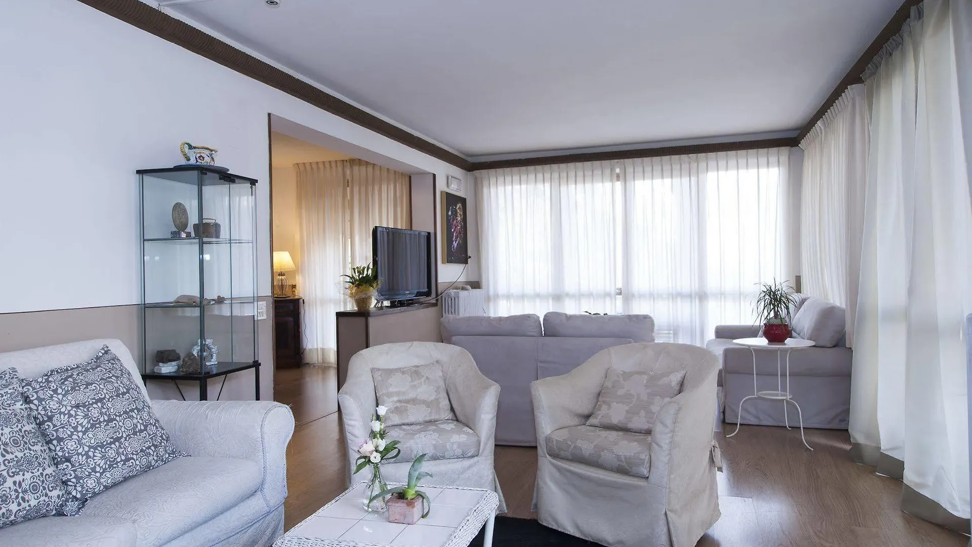Hotel Monti San Baronto 3*,  Italien